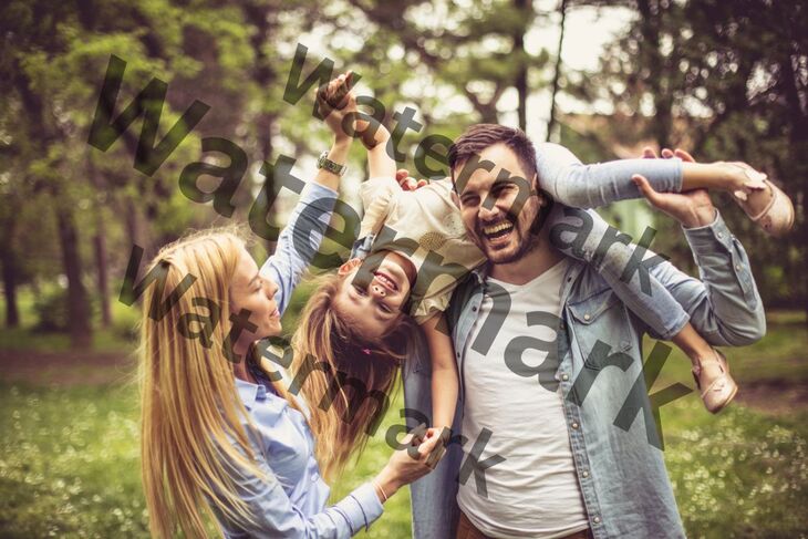 Watermarks on Photo Galleries: Useful or Counterproductive in 2026?