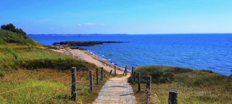 Petite Plage De Kervoyal